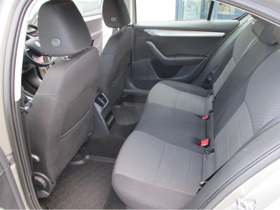 2014 Skoda Octavia 1.6L Diesel For Sale Images