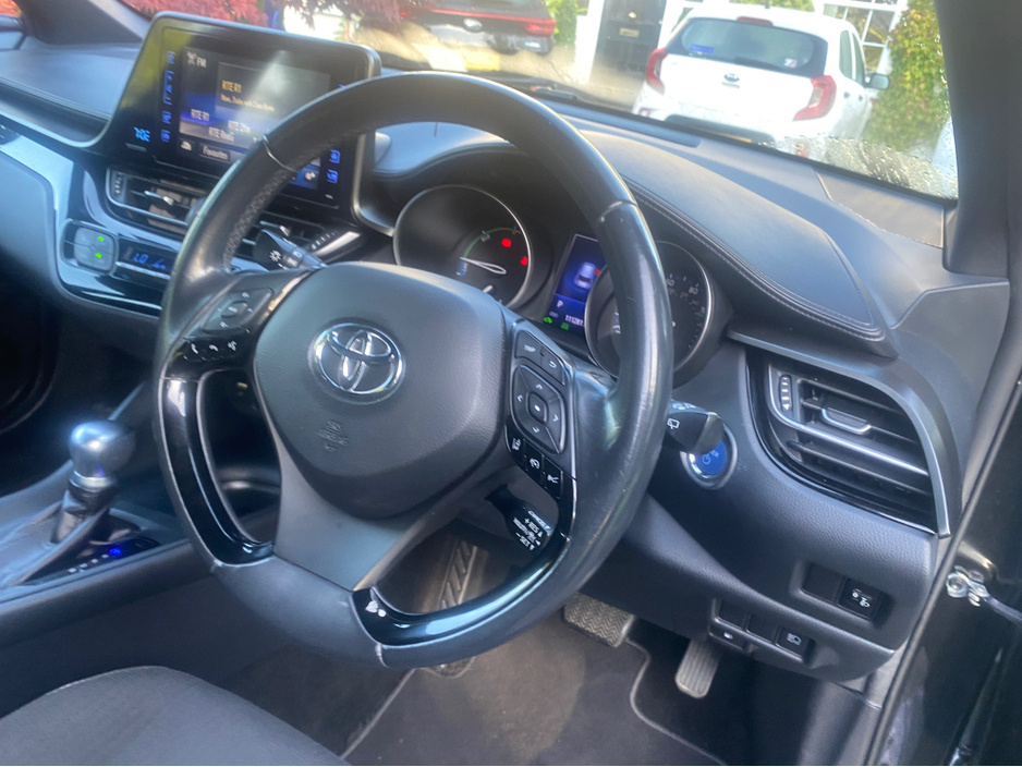 2018 Toyota C-HR 1.8L Hybrid For Sale Images