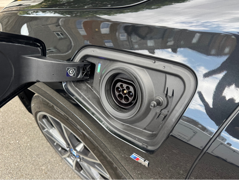 2023 BMW X2 1.5L Petrol Plug-in Hybrid For Sale Images