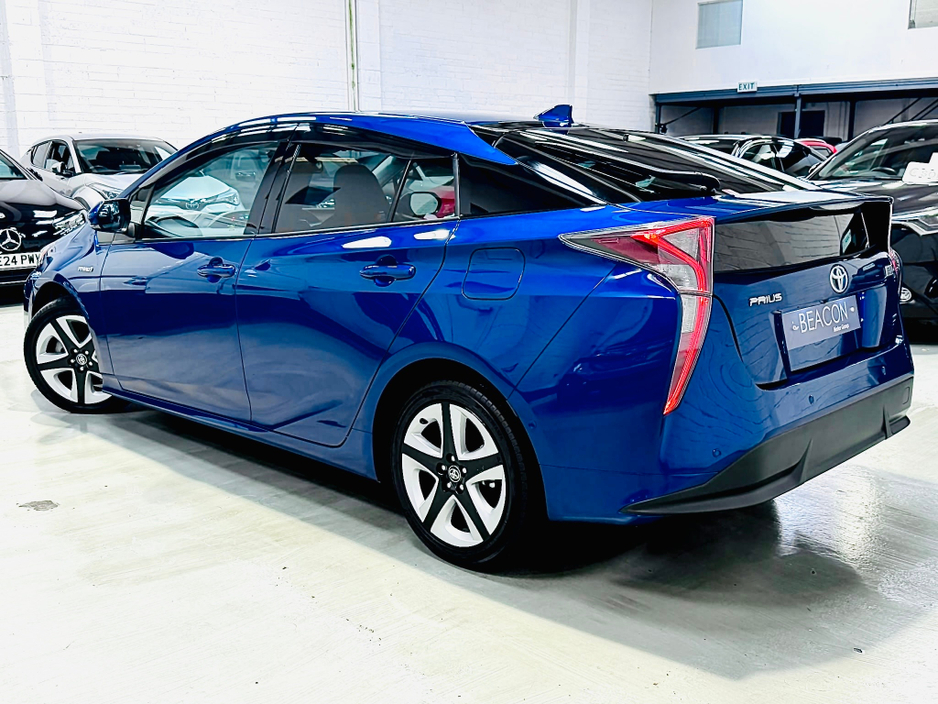 2018 Toyota Prius 1.8L Petrol Hybrid For Sale Images