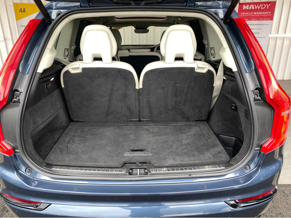 2023 Volvo XC90 2L Petrol Plug-in Hybrid For Sale Images