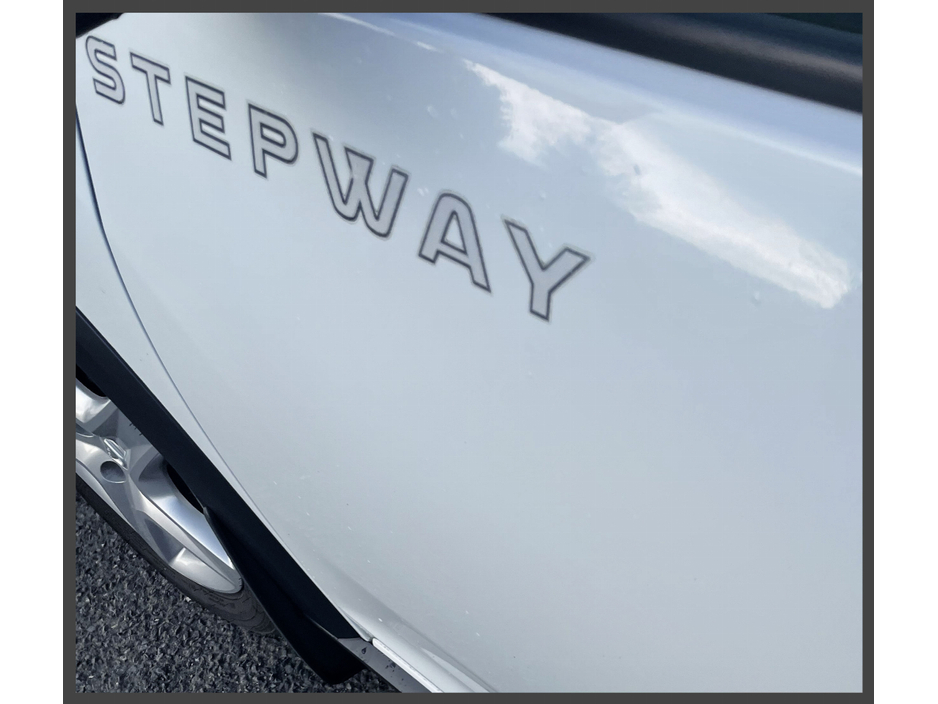 Dacia Sandero STEPWAY SIGNATURE 1.5 DCI 90 4 — thumbnail 11