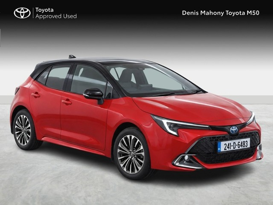 Toyota Corolla Luna Sport Hybrid Hatchback