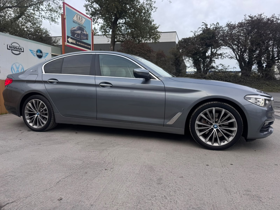2017 BMW 5 Series 2L Petrol Plug-in Hybrid For Sale Images