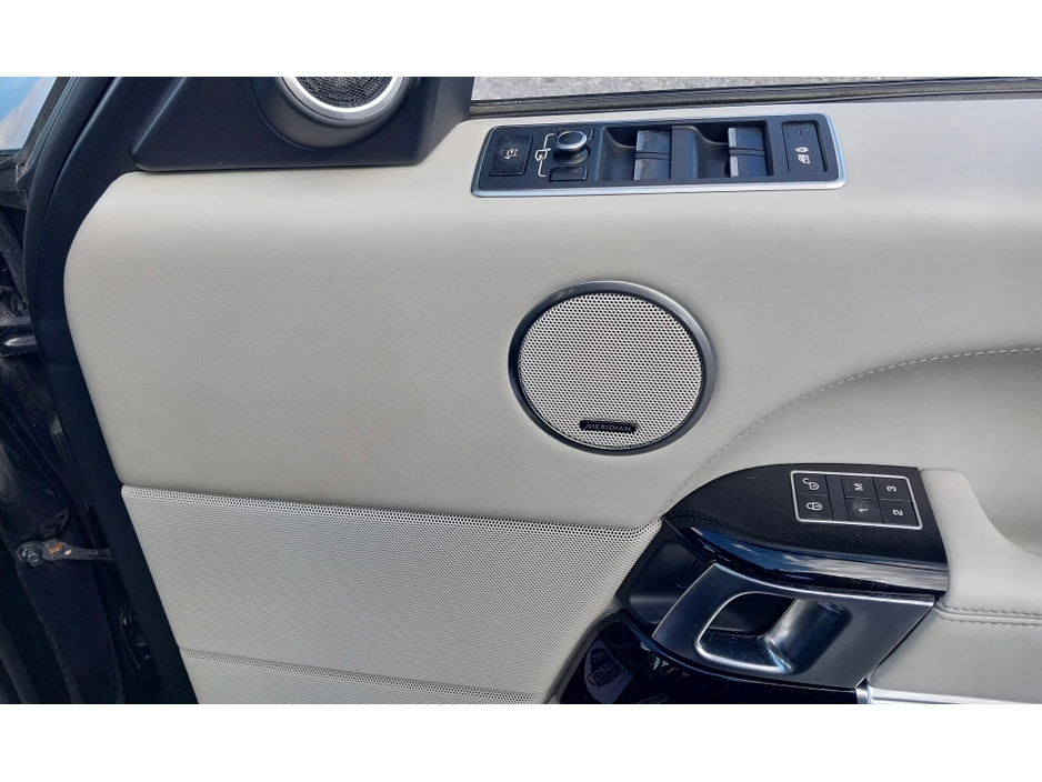 2014 Land Rover Range Rover 3L Diesel For Sale Images