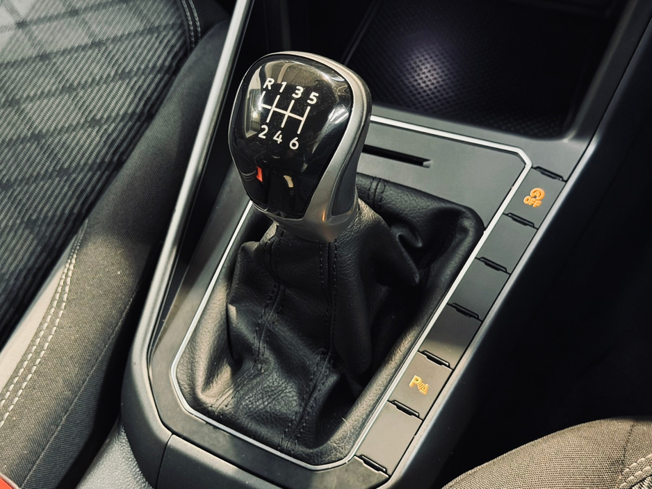 2022 Volkswagen Taigo 1L Petrol For Sale Images