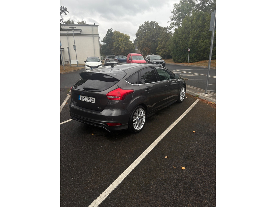 Ford Focus 1.0T ZETEC S ECOBOOST 12 — thumbnail 3