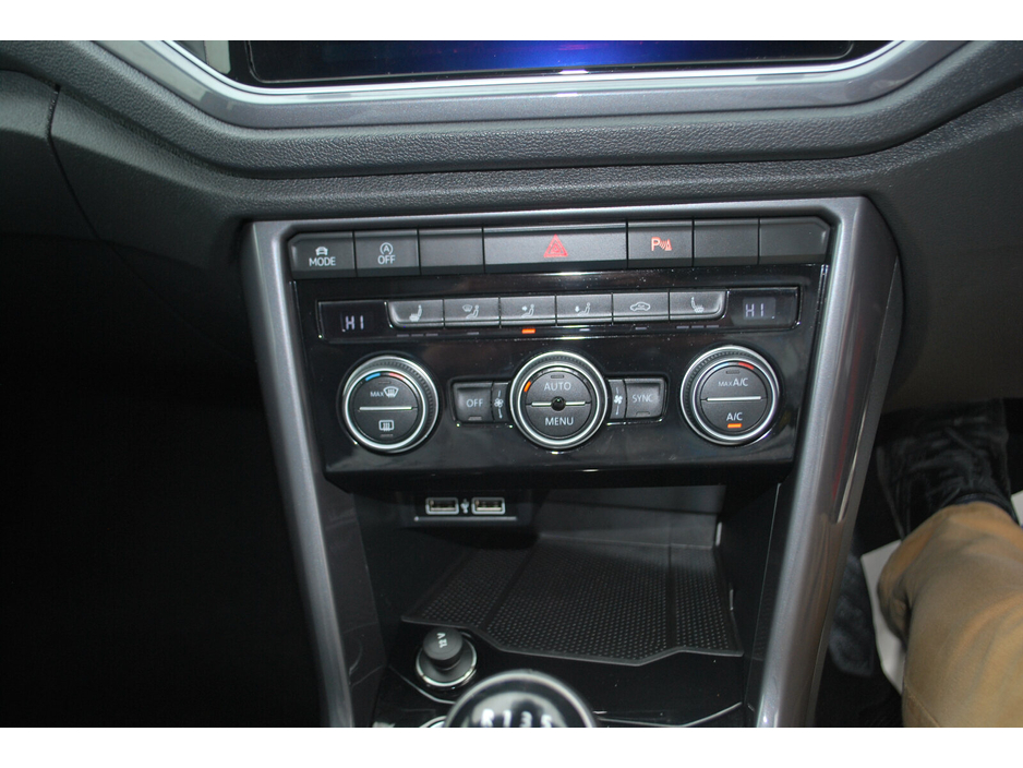 2020 Volkswagen T-Roc 1.5L Petrol For Sale Images