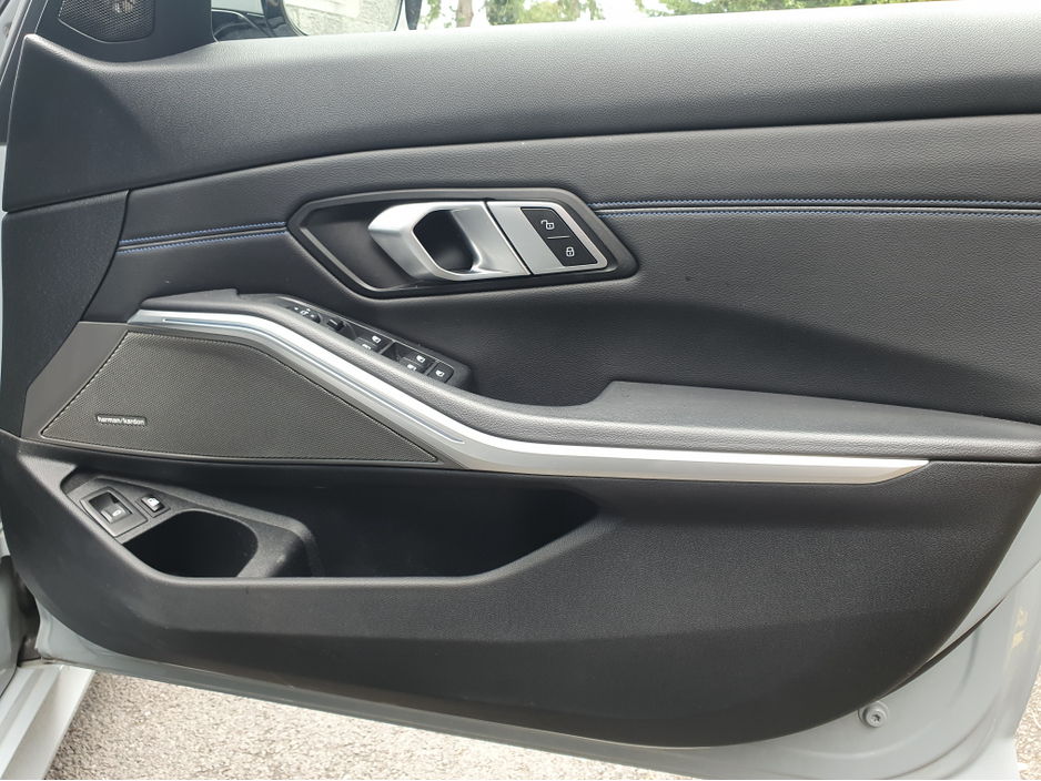 2023 BMW 3 Series 2L Petrol Plug-in Hybrid For Sale Images