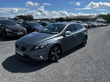 2018 Volvo V40 2L Diesel For Sale Images