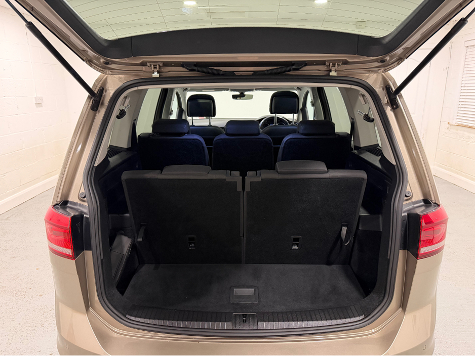 2017 Volkswagen Touran 1.6L Diesel For Sale Images