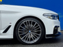 2017 BMW 5 SERIES 530e M-SPORT COMPETITION 2.0 HYBRID AUTO // HEADS-UP DISPLAY // ADAPTIVE CRUISE CONTROL // NEW 20