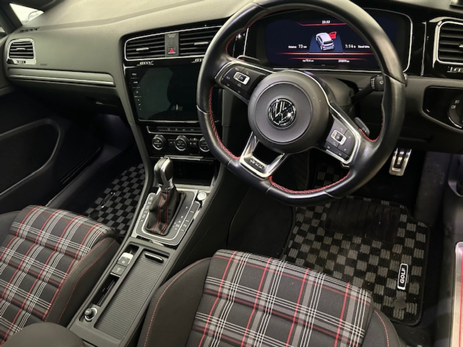 2018 Volkswagen Golf 2L Petrol For Sale Images