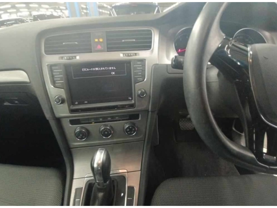 Volkswagen Golf 1.2 TSI Comfortline Estate Petrol Auto — thumbnail 5