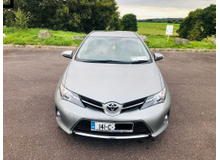 Toyota Auris 1.4 Luna Hatchback Diesel Manual (90bhp)