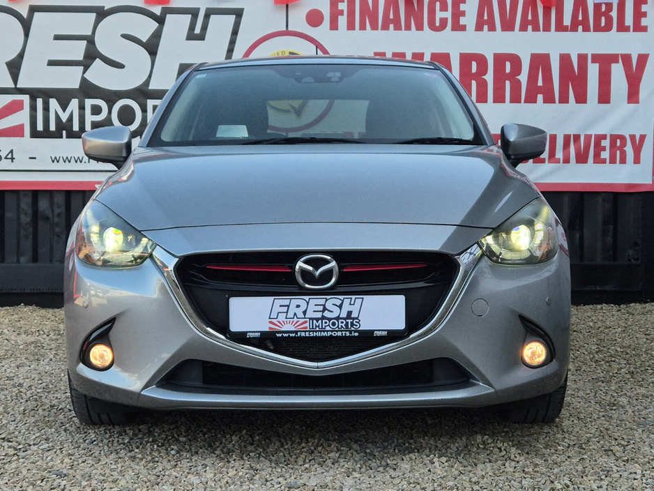 Mazda Demio — thumbnail 2