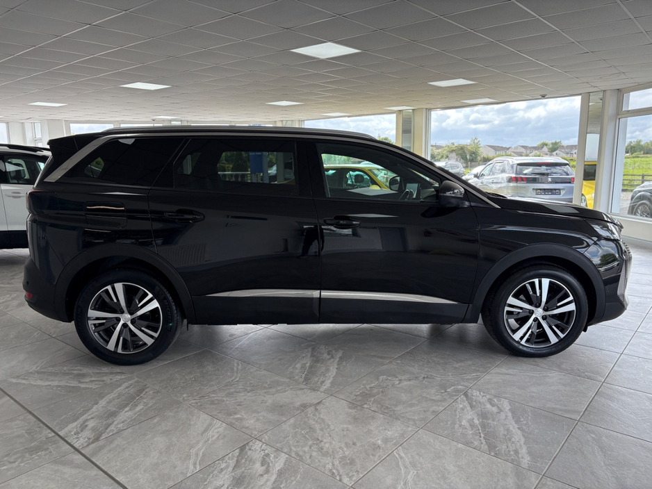 2023 Peugeot 5008 1.5L Diesel For Sale Images