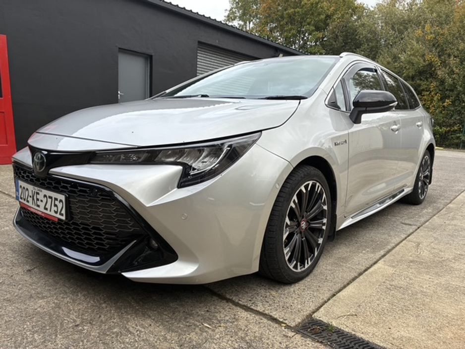 Toyota Corolla 2.0 VVT-I GR SPORT HEV