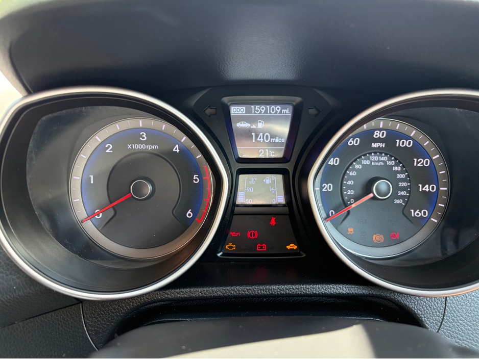 2012 Hyundai i30 1.6L Diesel For Sale Images