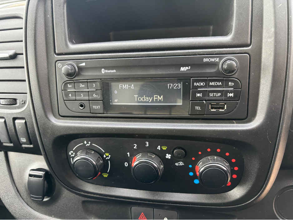 2021 Renault Trafic 2L Diesel For Sale Images