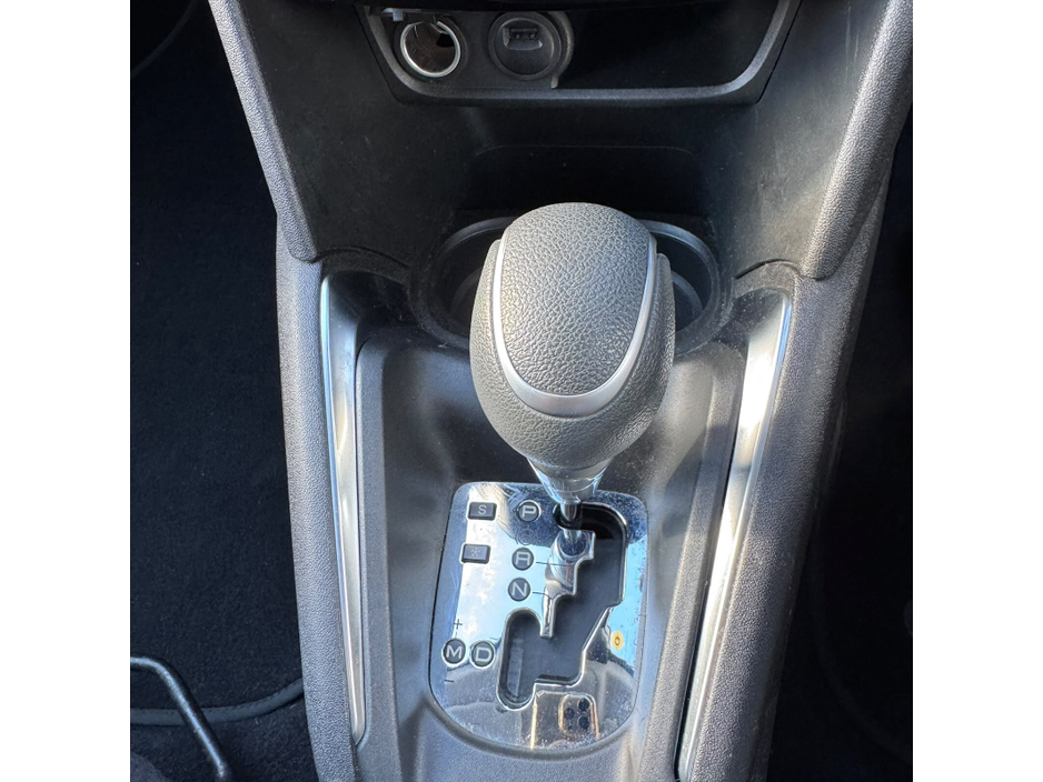 Peugeot 208 — thumbnail 20