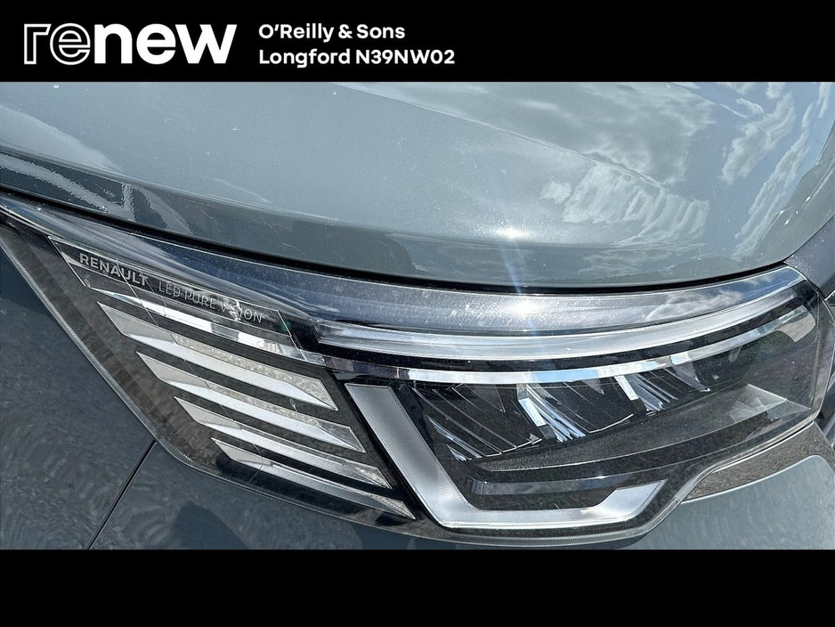 2025 Renault Trafic 2.0L Diesel For Sale Images