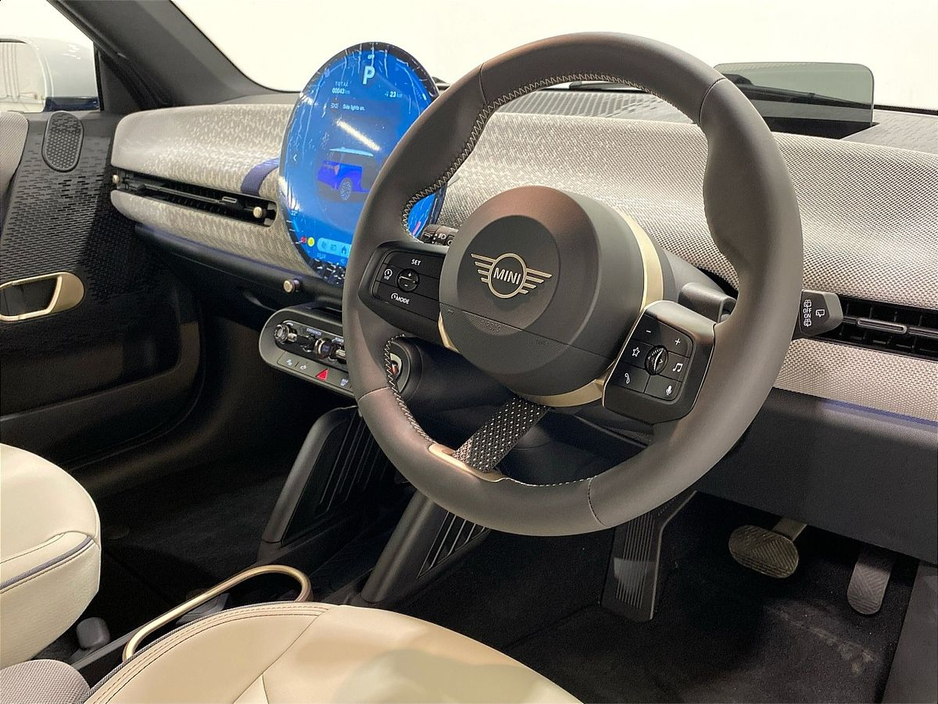 2025 MINI Hatch 0L Electric For Sale Images