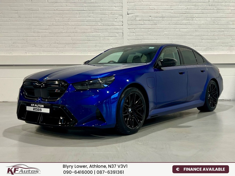 2025 BMW M5 4.5L Petrol Plug-in Hybrid For Sale Images
