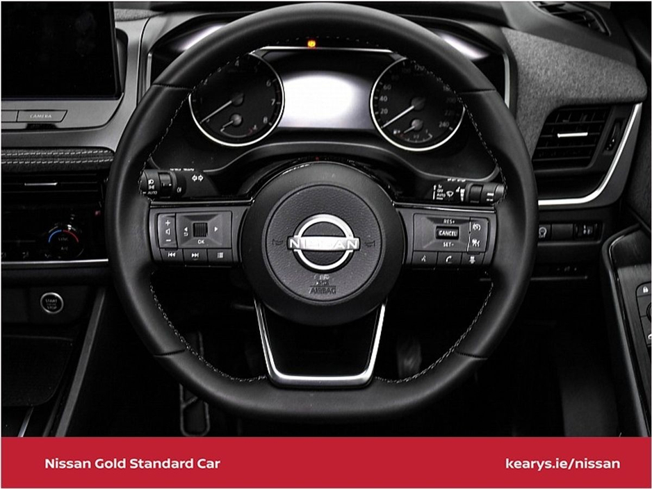Nissan Qashqai 1.3 PET MILD HYBRID SV WITH HEATED FRONT SEATS - HEATED STEERING WHEEL - HEATED WINDSCREEN - MEGA SALE PRICE — thumbnail 19