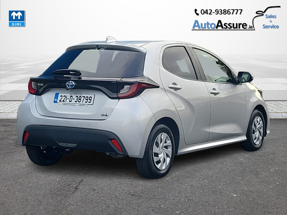 2022 Toyota Yaris 1.5L Hybrid For Sale Images