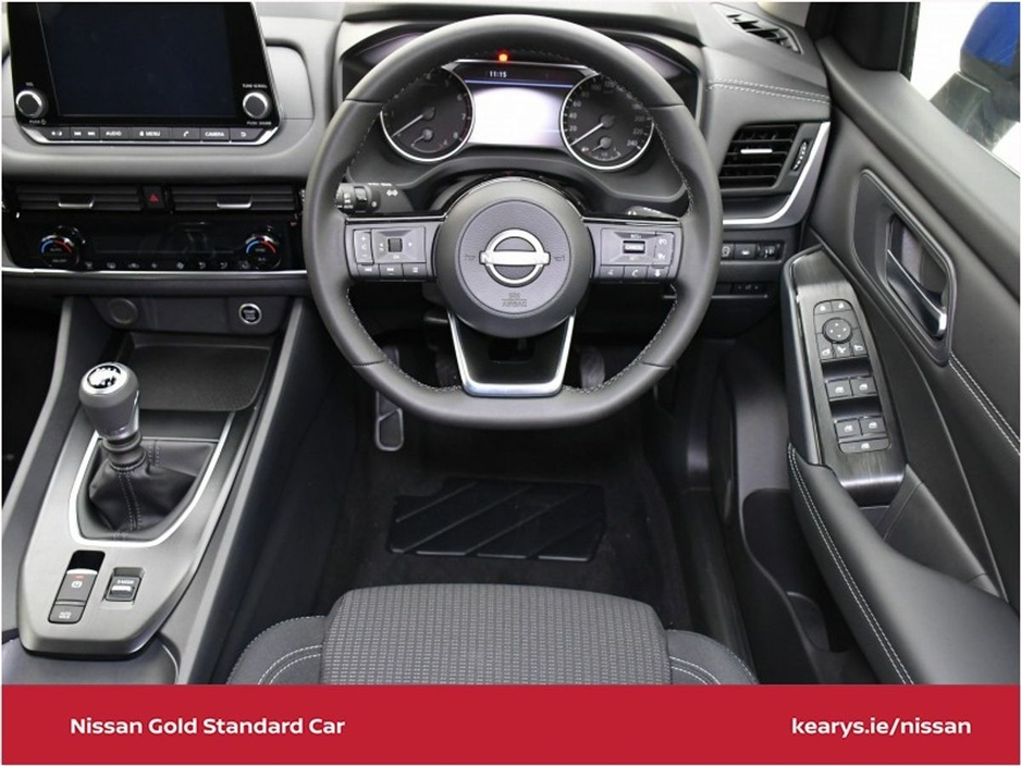 Nissan Qashqai 1.3 PET MILD HYBRID SV - 1 OWNER WITH A FULL SERVICE HISTORY — thumbnail 21