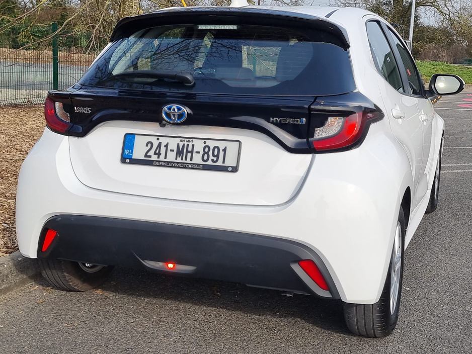 2024 Toyota Yaris 1.5L Petrol Hybrid For Sale Images