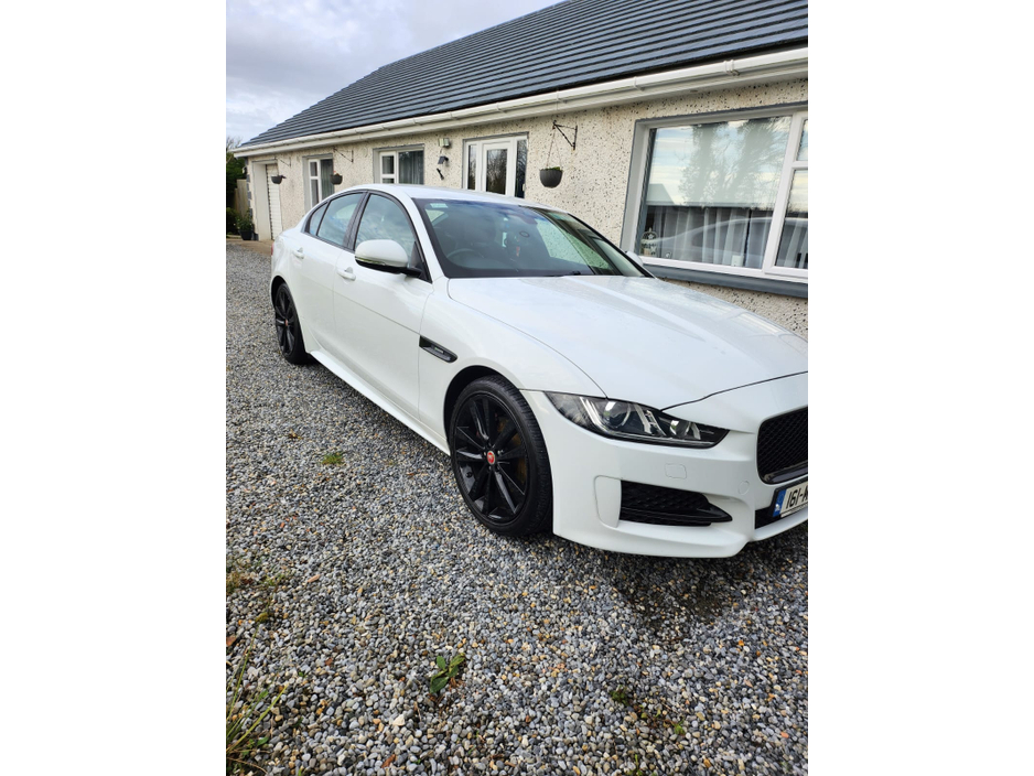 Jaguar XE 2.0 D R-SPORT 177BHP 4DR — thumbnail 8