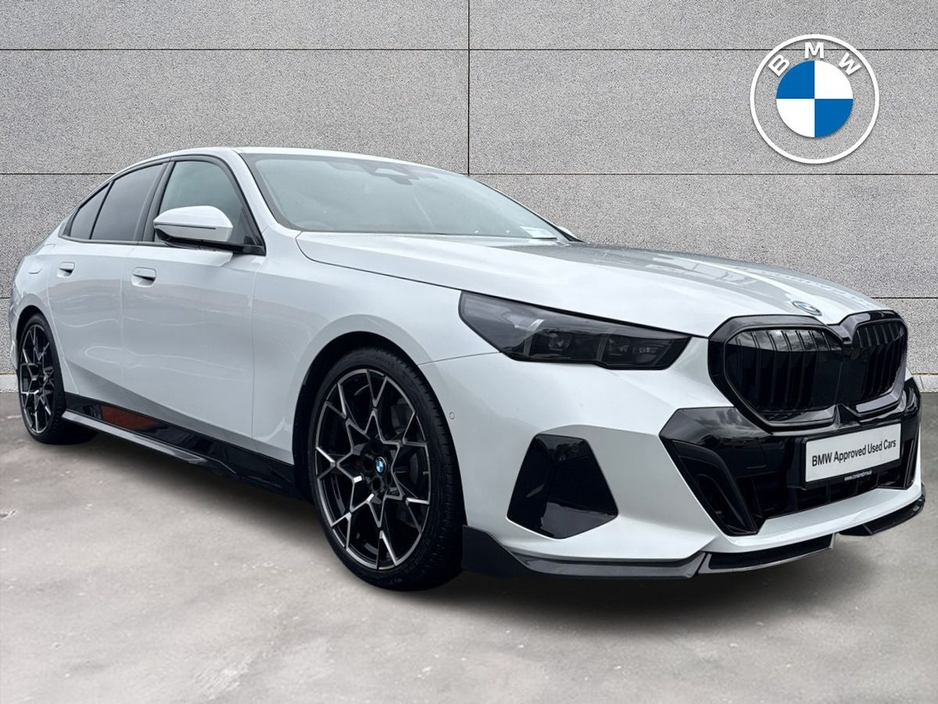 2026 BMW 5 Series 2L Petrol Plug-in Hybrid For Sale Images
