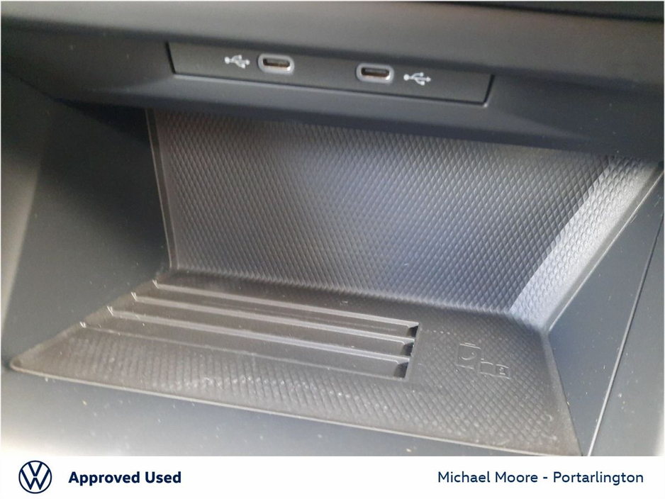 Volkswagen Golf GOLF EDITION 75 2.0 TDI 116HP — thumbnail 28