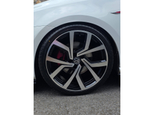 2015 Volkswagen Golf 2L Petrol For Sale Images