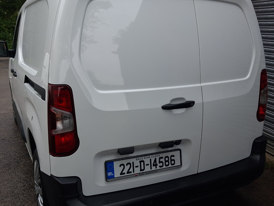 2022 Peugeot Partner 1.5L Diesel For Sale Images