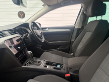 2021 Volkswagen Passat 2L Diesel For Sale Images