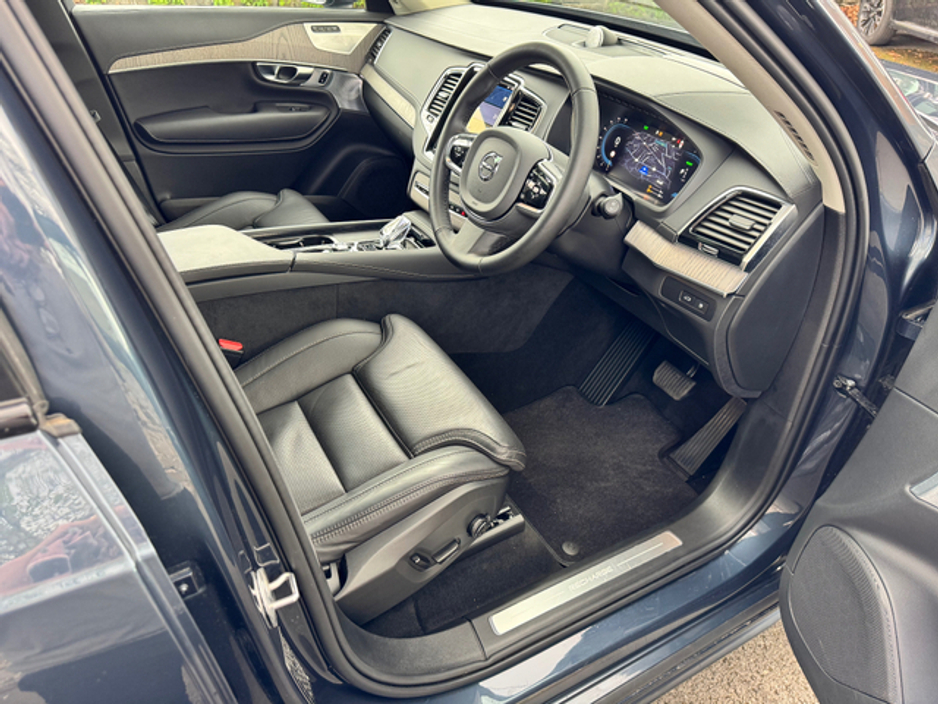 2024 Volvo XC90 2.0L Hybrid For Sale Images