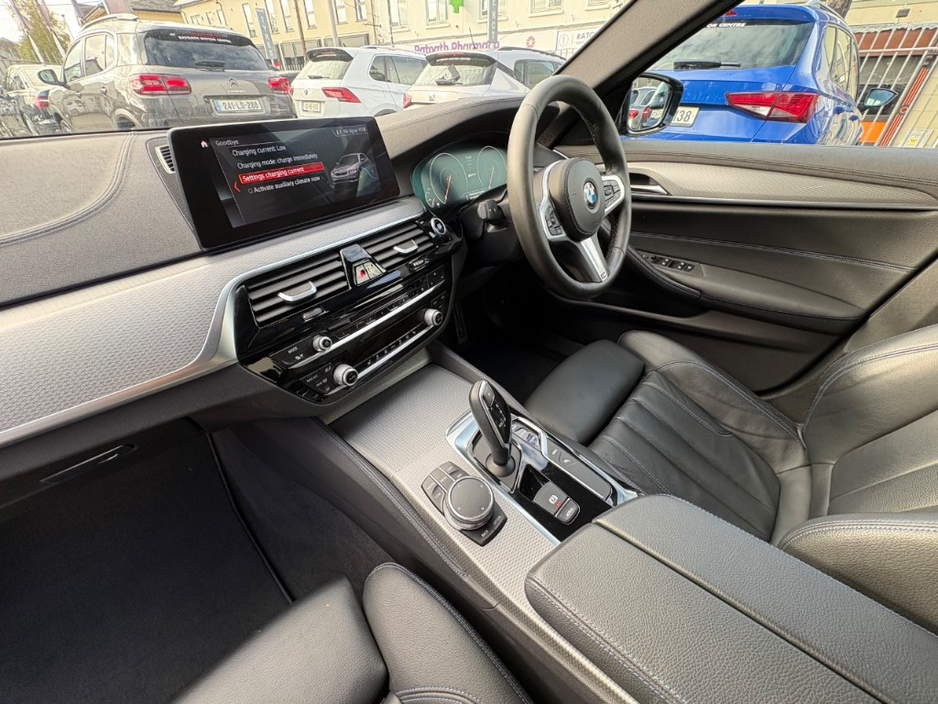 2019 BMW 5 Series 2L Petrol Plug-in Hybrid For Sale Images