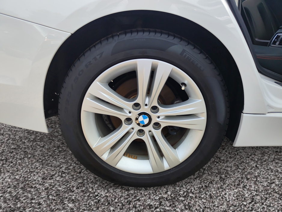 BMW 3 Series 2.0 Petrol Auto — thumbnail 14