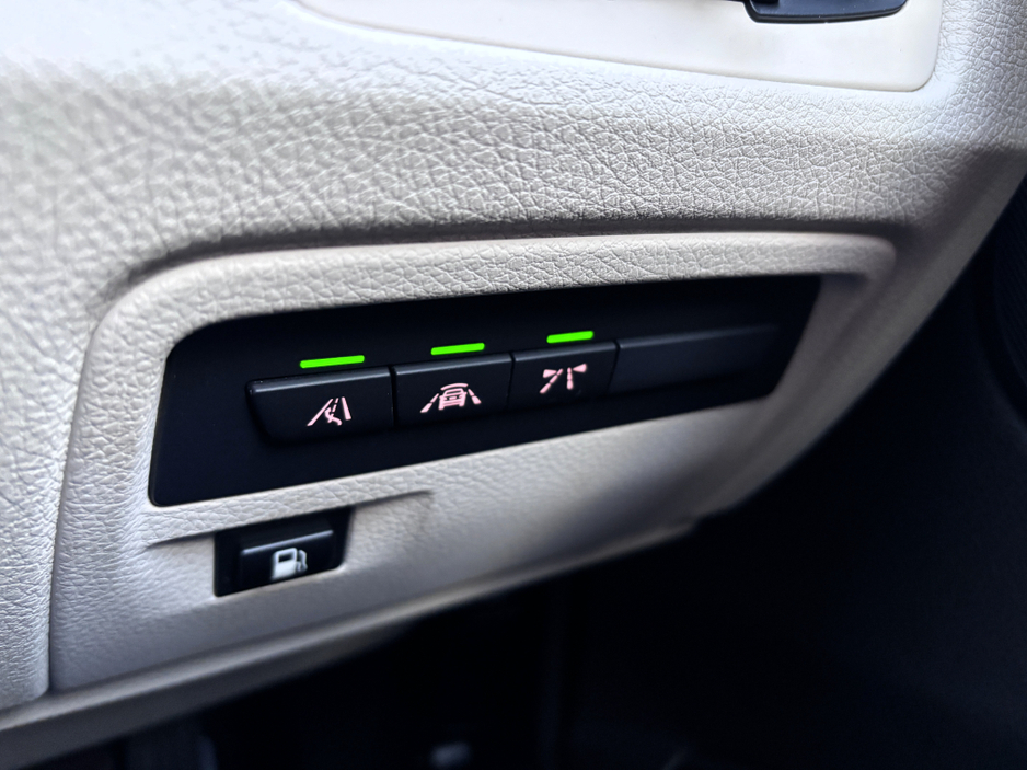 2016 BMW 3 Series 2L Petrol Plug-in Hybrid For Sale Images