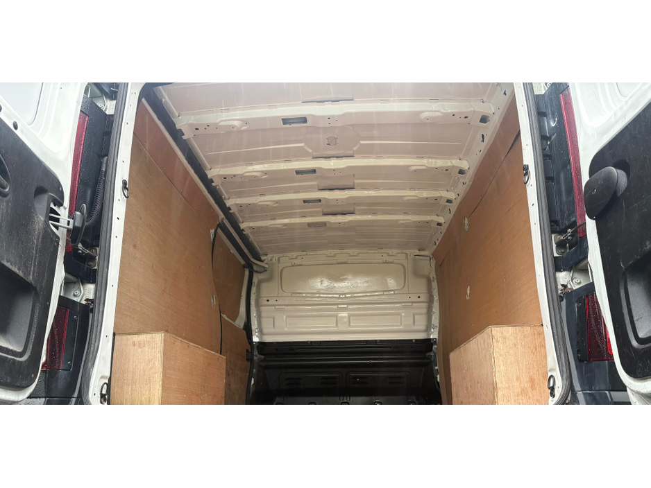 2021 Renault Trafic 2L Diesel For Sale Images