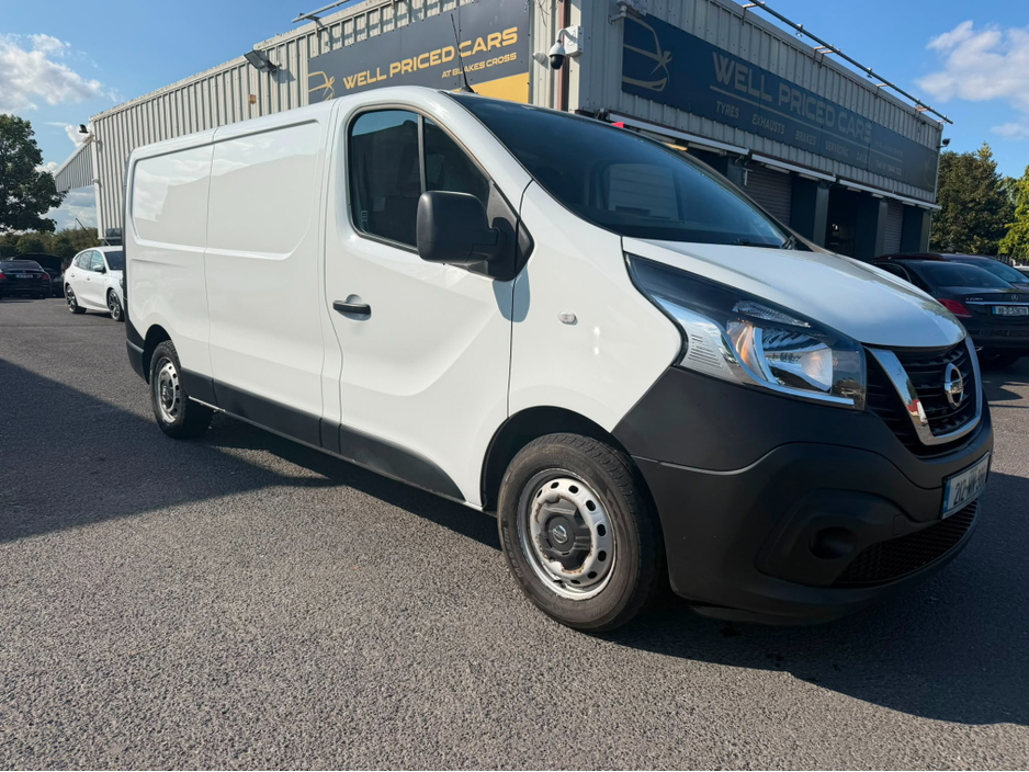 2021 Nissan NV300