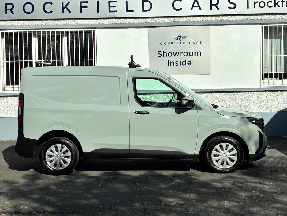 2025 Ford Courier 1.5L Diesel For Sale Images