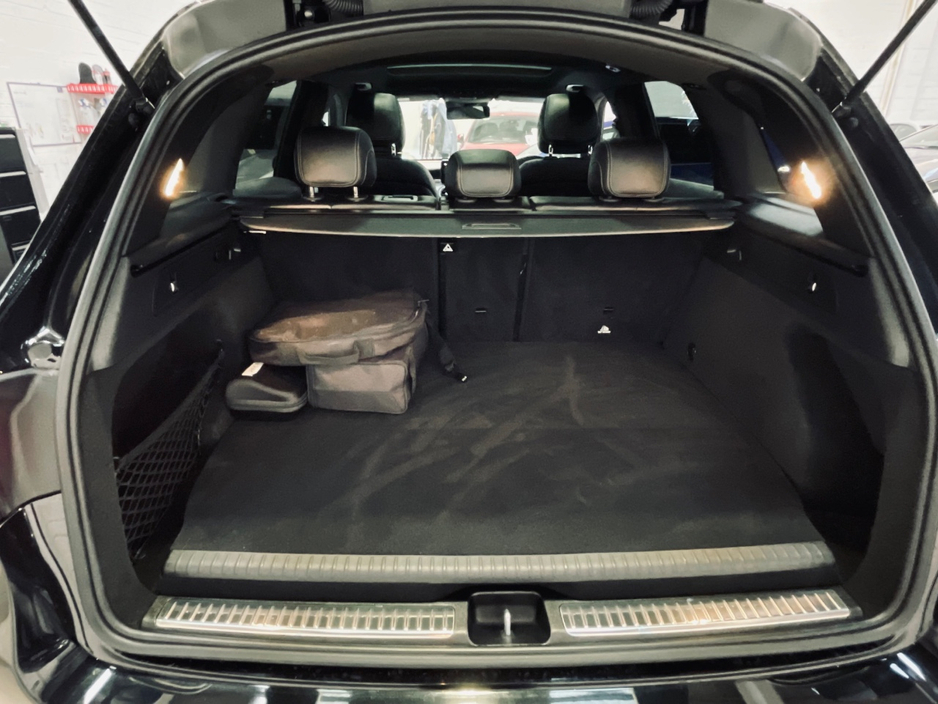 2021 Mercedes-Benz GLC Class 2L Petrol Plug-in Hybrid For Sale Images