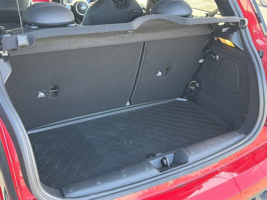 2024 MINI Hatch 2L Petrol For Sale Images
