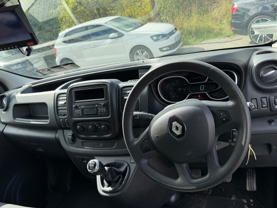 2021 Renault Trafic 2L Diesel For Sale Images