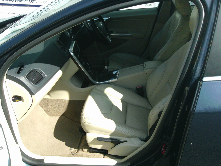 2013 Volvo V60 1.6L Diesel For Sale Images
