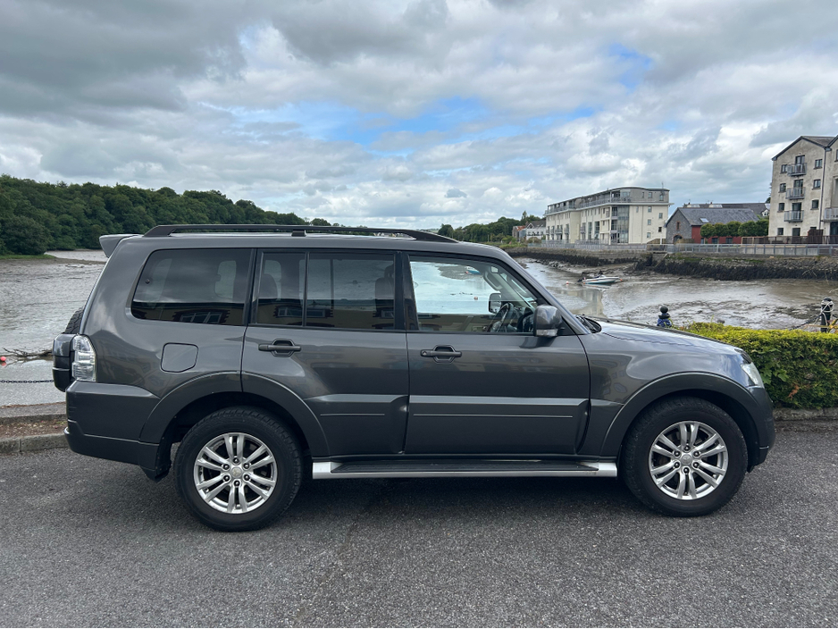 2014 Mitsubishi Pajero 3.2L Diesel For Sale Images